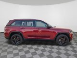 Used 2024 Jeep Grand Cherokee Limited w/ Black Appearance Package image 6