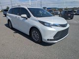 New 2025 Toyota Sienna XLE image 2