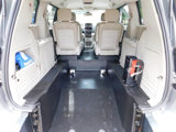 Used 2018 Dodge Grand Caravan SE image 4