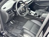 Used 2025 Porsche Macan image 4