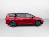 New 2026 Chrysler Pacifica Select image 2