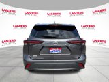 Used 2024 Toyota Highlander LE image 4