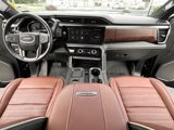 Used 2024 GMC Sierra 2500 Denali Ultimate image 4