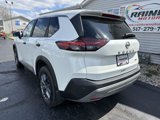 Used 2023 Nissan Rogue S image 3