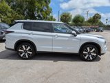 New 2025 Mitsubishi Outlander SE image 3