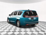 New 2025 Chrysler Pacifica Select image 5