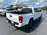 Used 2017 Toyota Tacoma TRD Off-Road image 4