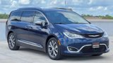 Used 2018 Chrysler Pacifica Limited w/ Tire & Wheel Group image 3