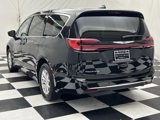 New 2025 Chrysler Pacifica Select image 4