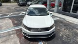 Used 2017 Volkswagen Passat 1.8T S image 4