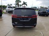 New 2026 Chrysler Pacifica Select image 4