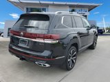 New 2025 Volkswagen Atlas SEL Premium R-Line image 4