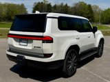 Used 2024 Lexus GX 550 image 3