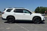 New 2025 Honda Pilot Black Edition image 4