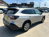 Used 2020 Subaru Outback Premium image 3