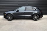 Certified 2025 Porsche Macan image 3