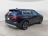 Used 2024 Mitsubishi Outlander SE Black Edition image 3