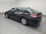 Used 2020 Toyota Camry LE image 3