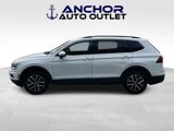 Used 2021 Volkswagen Tiguan SE w/ Panoramic Sunroof Package image 5