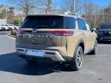 New 2025 Nissan Pathfinder Platinum image 6