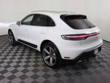 Used 2025 Porsche Macan image 2