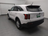 Used 2021 Kia Sorento LX image 5