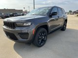 New 2025 Jeep Grand Cherokee Altitude image 4