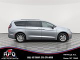 Used 2021 Chrysler Pacifica Touring-L image 6
