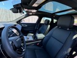 New 2026 Land Rover Range Rover Velar Dynamic SE image 4