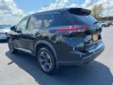 Used 2025 Nissan Rogue SV image 5
