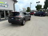 Used 2019 Jeep Cherokee Latitude Plus w/ Comfort/Convenience Group image 6