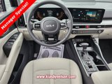 New 2025 Kia Sorento S image 6
