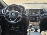 Used 2018 Jeep Grand Cherokee Laredo image 2