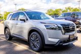 New 2025 Nissan Pathfinder SL w/ SL Premium Package image 3