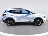 New 2025 Kia Seltos SX image 4