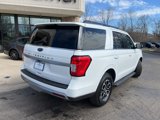 Used 2024 Ford Expedition XLT image 3