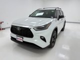 New 2025 Toyota Highlander XLE image 4