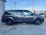 Used 2017 Dodge Grand Caravan SE image 2