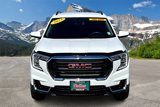 Used 2024 GMC Terrain SLE w/ Driver Convenience Package image 3