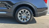 Certified 2025 Ford Explorer Platinum image 6