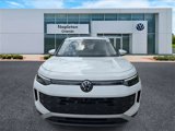 New 2025 Volkswagen Tiguan SE image 2