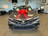 Used 2022 Toyota Camry SE image 3