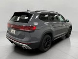 New 2025 Volkswagen Atlas Peak Edition SE image 3