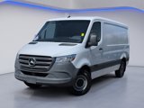 Used 2022 Mercedes-Benz Sprinter 1500 image 2