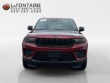 Used 2024 Jeep Grand Cherokee Altitude image 2