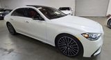 Used 2022 Mercedes-Benz S 580 4MATIC Sedan w/ AMG Line Package image 4