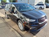 New 2026 Chrysler Pacifica Select image 4