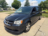 Used 2013 Dodge Grand Caravan SE image 3