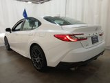 Used 2025 Toyota Camry SE image 5
