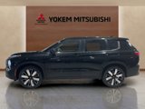 New 2025 Mitsubishi Outlander SE image 2